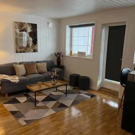 Stunning 2-bed In Near Airport شقة