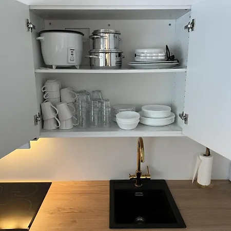 Stunning 2-bed In Near Airport Nannestad