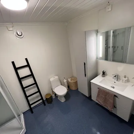 Stunning 2-bed In Near Airport