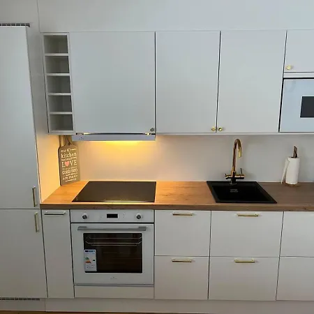 شقة Stunning 2-bed In Near Airport